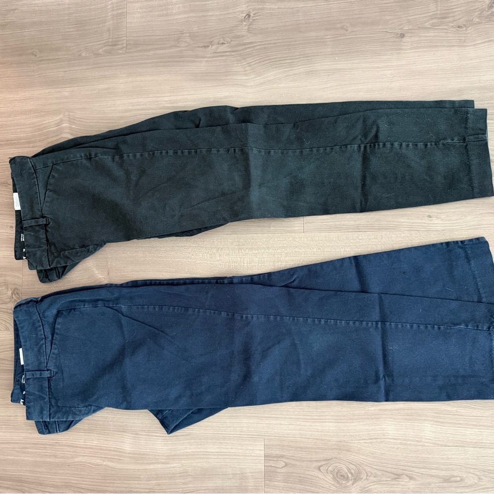 Old Navy High-Rise Pixie Pants in Black